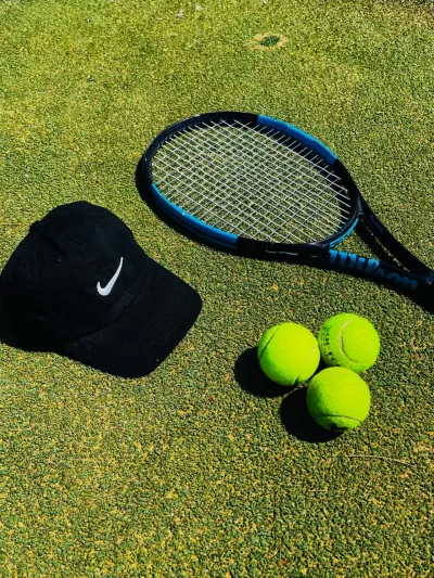 Tenis